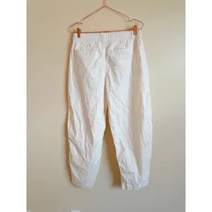 Abercrombie & Fitch Pants Women 4R White Pleated Tapered HR Chino Trousers‎ thumbnail 4