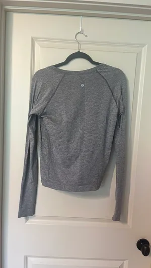 Lululemon Long Sleeve Swiftly Tech Race Length 2.0 thumbnail 2