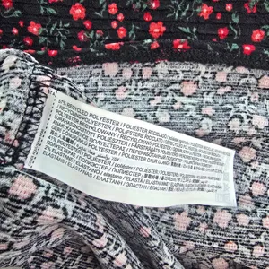Mango‎ MNG NWT Floral Ruffle Shoulder V-Neck Mini Dress Black Red Size Medium thumbnail 6
