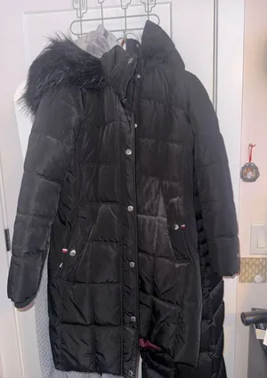 Tommy Hilfiger winter coat  thumbnail 1