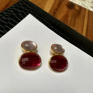 Signed Avon - Gold Tone / Pink Rhinestone Clip-on Clip On Earrings thumbnail 4