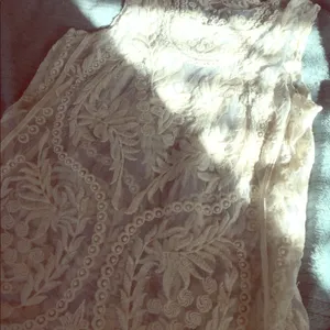 Express lace shell thumbnail 2