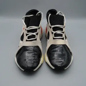 Adidas Stella McCartney Ultraboost 21 Size 8 Black White Red Running Shoes thumbnail 9
