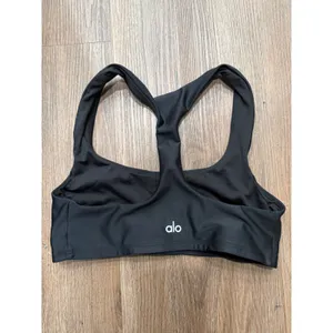 Alo Yoga‎ Womens Black Racerback Sports Bra Size S Solid Scoop Neck Logo Worn thumbnail 2