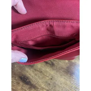 Liz Claiborne Red Crossbody Purse Gold Tone Hardware Flap Bag Classic Chic thumbnail 11