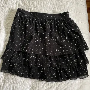Zara black and white polka dot tiered skirt thumbnail 3