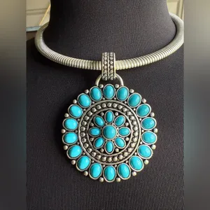 Vintage Y2K western turquoise choker slink necklace thumbnail 4
