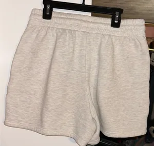 Nwots White Fox heathered gray shorts with pockets size medium thumbnail 4