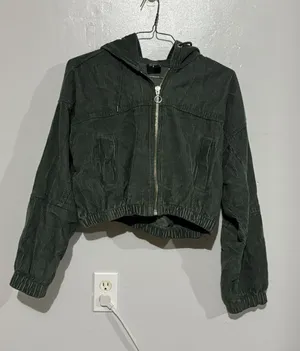 BDG Urban Outfitters Women's‎ Green Corduroy Hooded Crop Jacket Size Medium M thumbnail 1