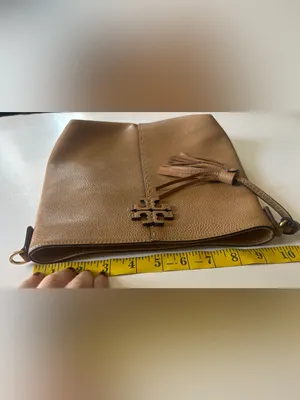Tory Burch pebbled leather McGraw swingpack crossbody bag thumbnail 15