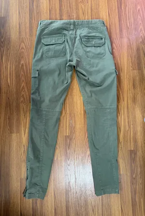 Athleta Green Cargo Utility Ankle Zip Pant Size 8T. thumbnail 3