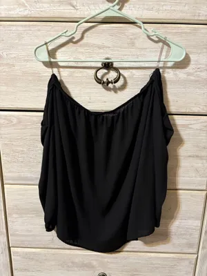 Boutique Top thumbnail 1