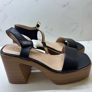 Bella Marie Black Square Toe Block Heel Sandals Size 9 NWOT Minimalist Sleek thumbnail 2