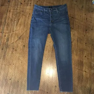 J Crew dark wash button fly 11” rise skinny jeans thumbnail 2