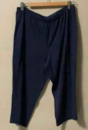 Crop pants thumbnail 1