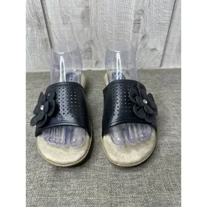 Womens Black Slide On Sandals Size 7 With Flower Rhinestone Detail Open Toe thumbnail 6