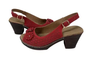 NIB Patrizia 5.5-6 DeeDee Red Faux Leather 3D Floral Slingback Heeled Sandals thumbnail 1