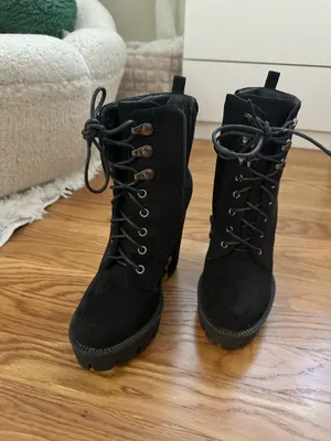 Amazon Black lace up boots thumbnail 3