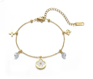 Luxury Clover Bracelet Gold thumbnail 1