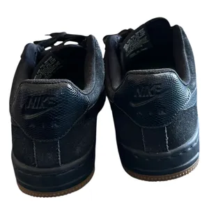 Women’s Nike Black Suede 2014 Air Force 1 Gum Soles Size 9 thumbnail 6