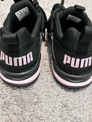 Puma Women’s Sneakers Size 6 thumbnail 4