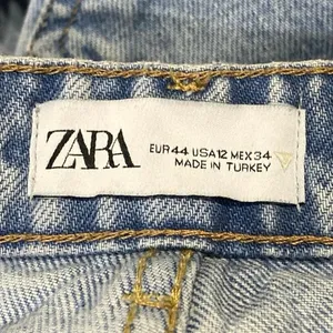 Zara Women's Blue High Waist Distressed Frayed Hem Straight Denim Jeans Pants 12 thumbnail 4