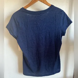 LEVI’S T-shirt. thumbnail 2