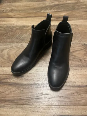 DV by Dolce Vita Black Women's Chelsea Ankle Boots - Classic Slip-On Style Size 7.5 thumbnail 7