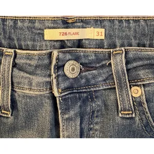 Levis 726 Flare Jeans Womens 31 Blue Denim Striped High Rise Light Wash Stretch thumbnail 6