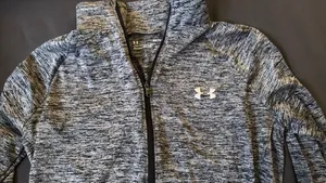 HeatGear Under Armour Women’s grey long sleeve sweatshirts thumbnail 2