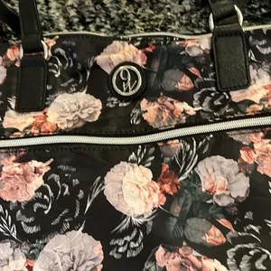 Nine West‎ floral shoulder bag tote thumbnail 4