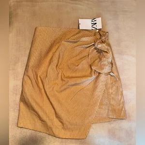 Zara skirt thumbnail 1