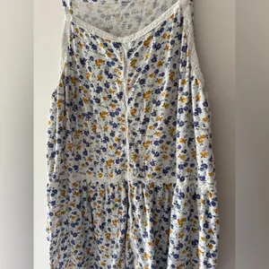 American‎ Eagle Blue and Yellow Floral Flowy Top thumbnail 2