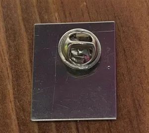 Vtg 2012 celebrate remember Relay For Life Cancer Survivor Gold Tone Lapel Pin thumbnail 2