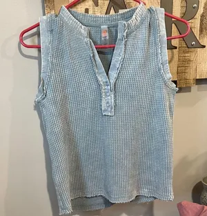 Mono B Boutique Light Blue Textured Tank Top thumbnail 5