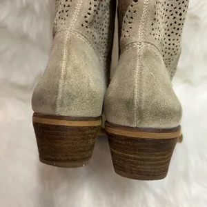BCBGeneration ‘Bastille’ Cowboy Boots, Pull‎ On Boots Size 8 Bin 17 thumbnail 9