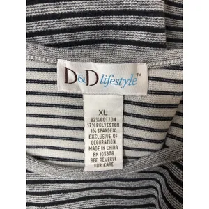 D&D Lifestyle Womens XL Grey Black Striped Short Sleeve Knit Scoop Neck Top thumbnail 4