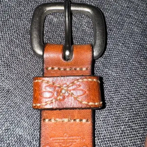 DOCKERS Brown Leather Belt Tooled Floral‎ Silver Tone Buckle Studded Sz M Navajo thumbnail 3