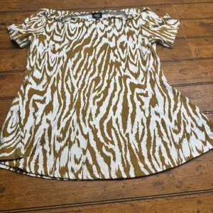 Bobeau Women's Zebra Print Off Shoulder Short Sleeve‎ Tunic Top Size Medium thumbnail 2