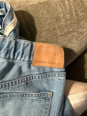 Aritzia Denim Forum The 90s So-Soft Low-Rise Baggy Jean thumbnail 4