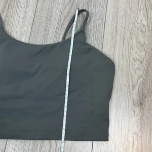 Grey Cropped Workout Tank (Unknown Brand) Size L thumbnail 7
