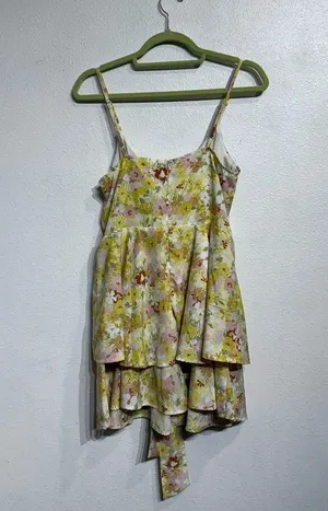 Storia Yellow Floral Tiered Romper Sz M thumbnail 9