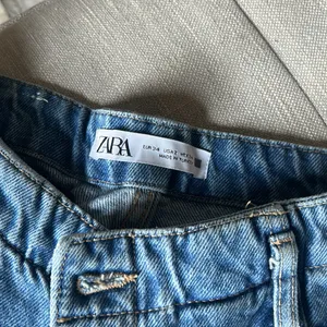 Zara Wide Leg Cropped‎ Blue Denim Jeans thumbnail 4