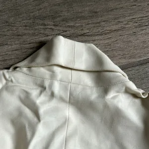 Cream blazer with shoulder pads thumbnail 8