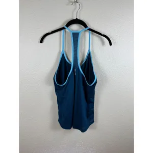 Under Armour Tank Top Women M Racerback‎ Mesh Lightweight Athletic Minimalist thumbnail 3