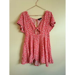 Lulus Romper Womens XL Red Tropical Leaf Tie Front Cutout RE90452HL Summer Mini thumbnail 4