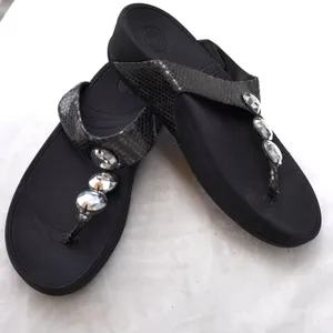 FitFlop Sandals Women Size 8 Black Snakeskin Crystal Microwobbleboard Thong thumbnail 1