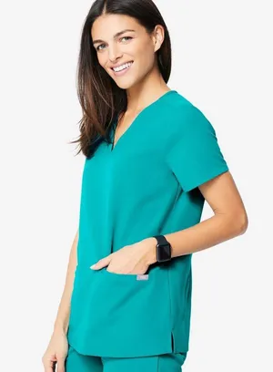 FIGS ‼️ Casma™ Three-Pocket Scrub Top‼️ thumbnail 1