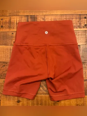 Lululemon Wunder Train High Rise Shorts thumbnail 3