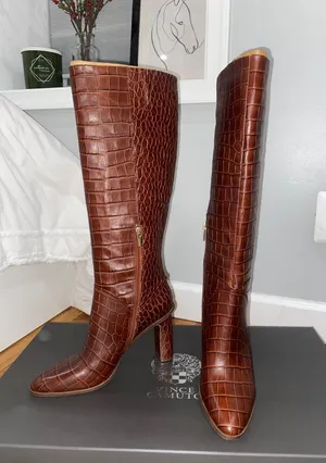 Vince Camuto Knee Leather Boots thumbnail 2